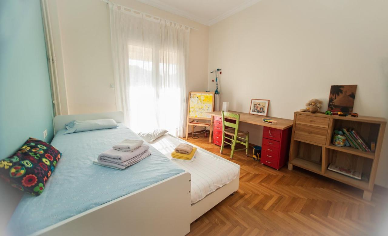 2 Bedroom Apartment At The Historical Center, View To Acropolis Athen Eksteriør billede